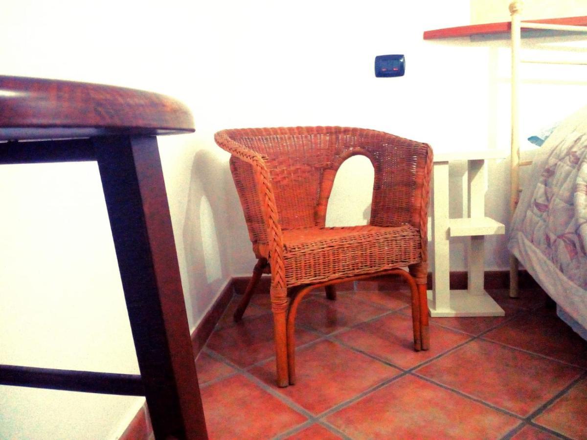 Bed & Breakfast A Capua Adiacente Al Duomo - Il Vicolo Exterior foto