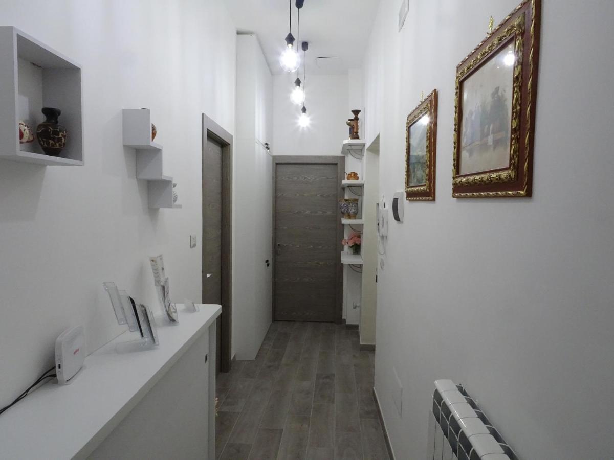 Bed & Breakfast A Capua Adiacente Al Duomo - Il Vicolo Exterior foto
